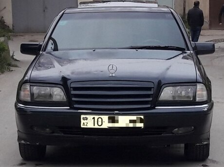 Mercedes C 180
