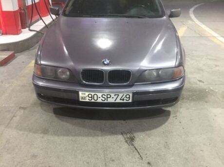 BMW 523