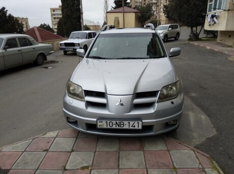 Mitsubishi Outlander