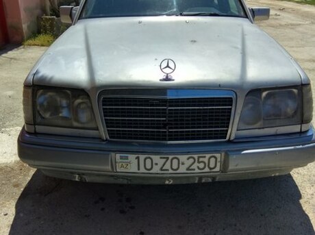 Mercedes E 250