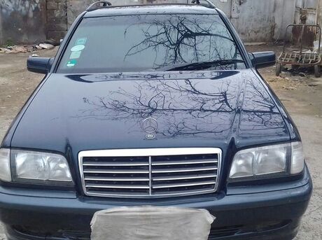 Mercedes C 180
