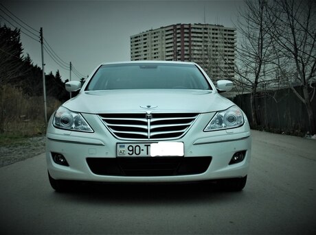 Hyundai Genesis