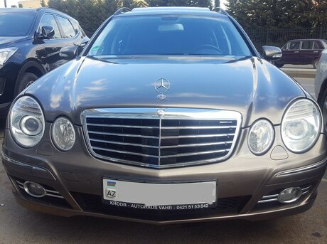 Mercedes E 220