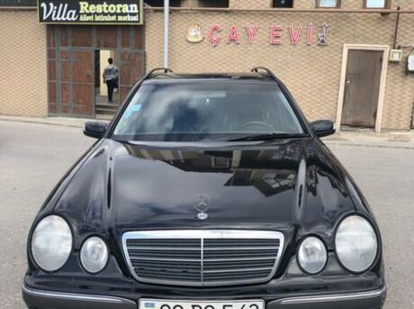 Mercedes E 240