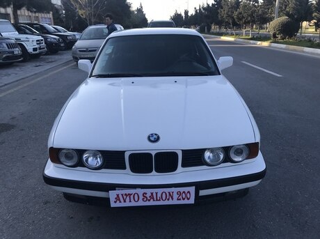 BMW 525