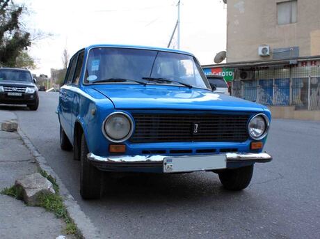 LADA (VAZ) 2102