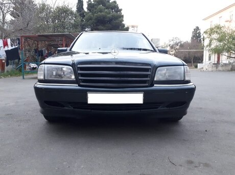 Mercedes C 240