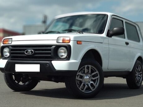 LADA (VAZ) Niva