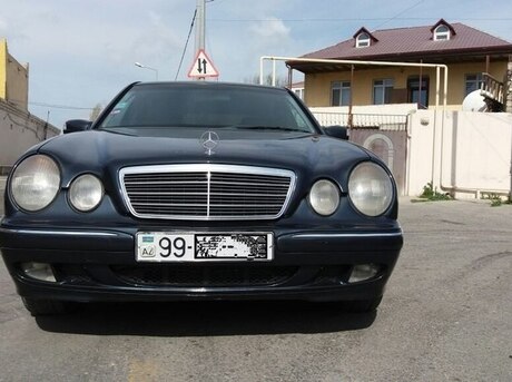 Mercedes E 270