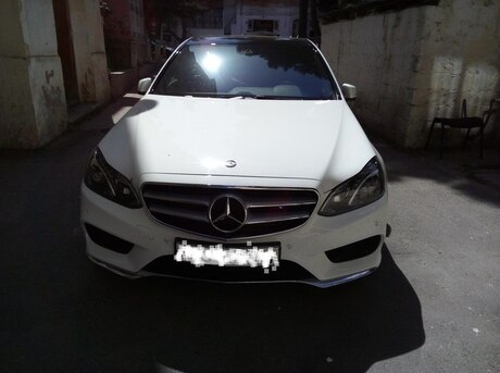 Mercedes E 220
