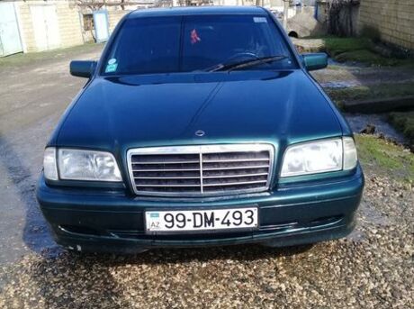 Mercedes C 180