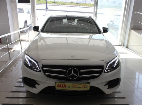 Mercedes E 220