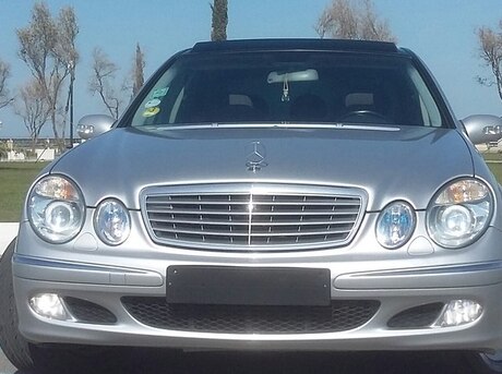 Mercedes E 270