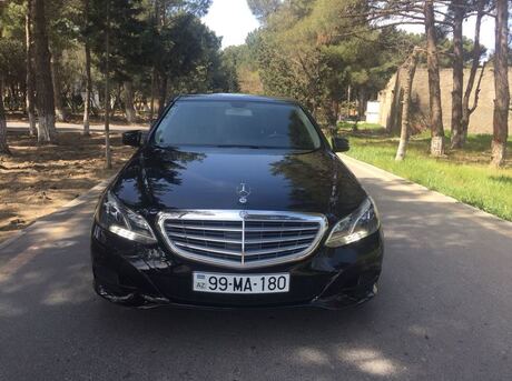 Mercedes E 220