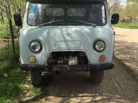 UAZ 3303