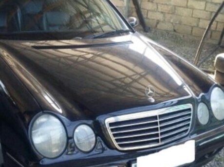 Mercedes E 270