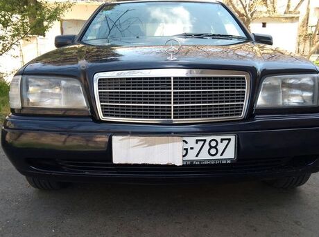 Mercedes C 180