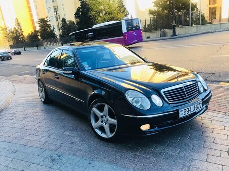 Mercedes E 320