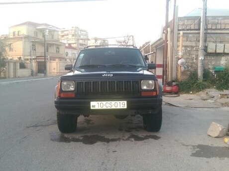 Jeep Cherokee