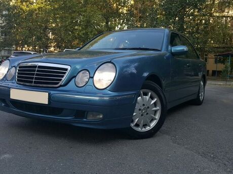 Mercedes E 270