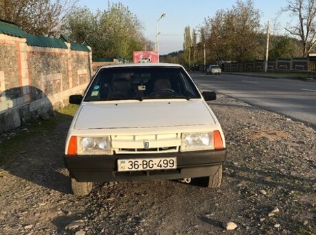 LADA (VAZ) 2108