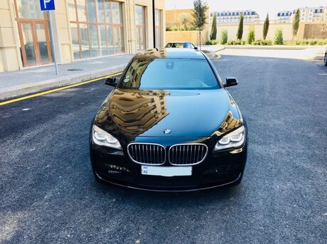 BMW 750