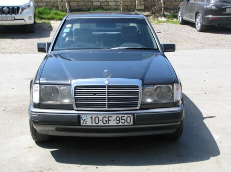 Mercedes E 260