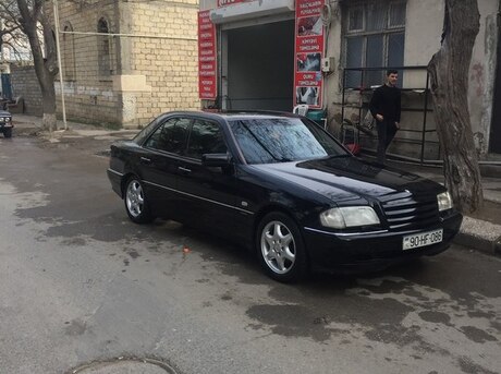 Mercedes C 280