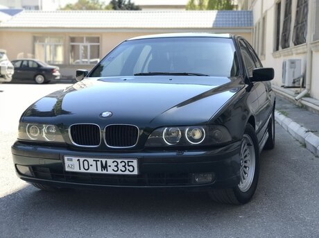 BMW 528