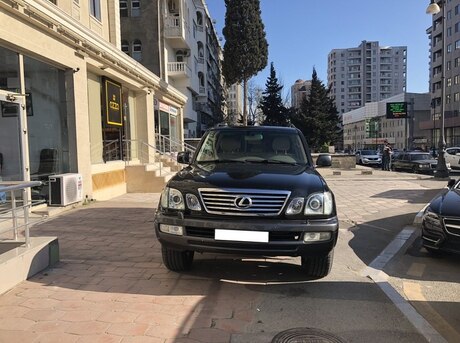 Lexus LX 470