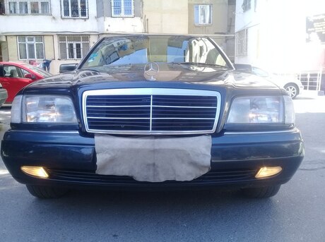 Mercedes C 180