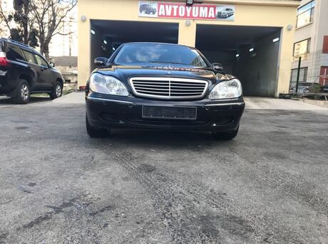 Mercedes S 320