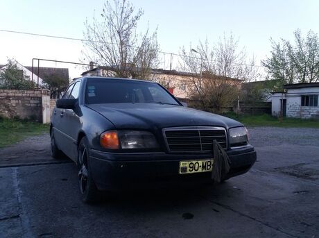 Mercedes C 280