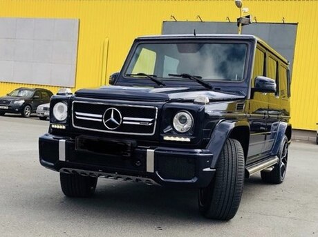Mercedes G 500