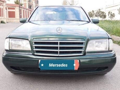 Mercedes C 180
