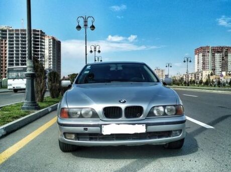 BMW 520