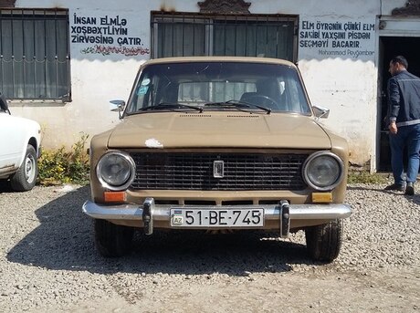 LADA (VAZ) 2102