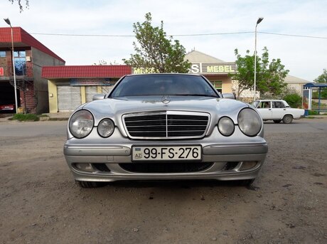Mercedes E 270