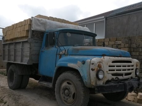 ZIL 130