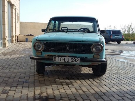 LADA (VAZ) 21011