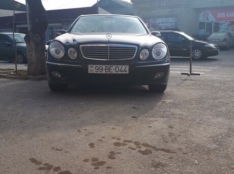 Mercedes E 320