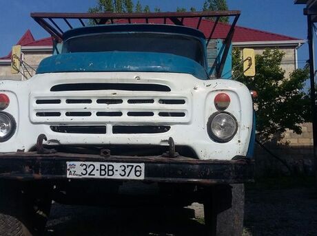 ZIL 130