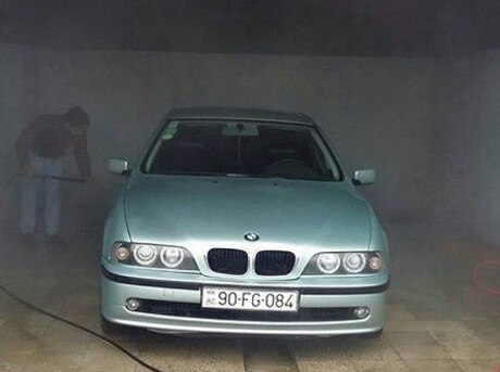 BMW 520