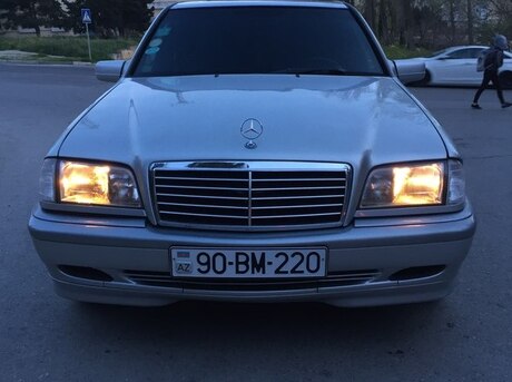Mercedes C 180
