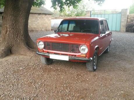 LADA (VAZ) 21011