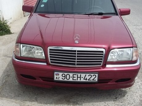 Mercedes C 180