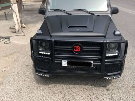 Mercedes G 500