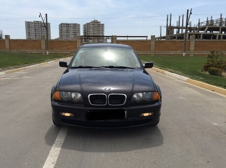 BMW 318
