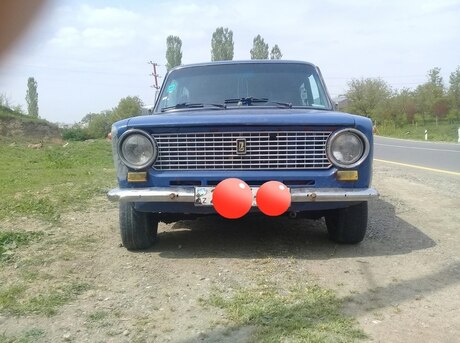 LADA (VAZ) 21011