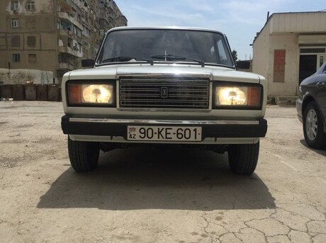 LADA (VAZ) 2107